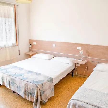 Two Bedroom Flat Close To The In Eraclea Lägenhet Eraclea Mare