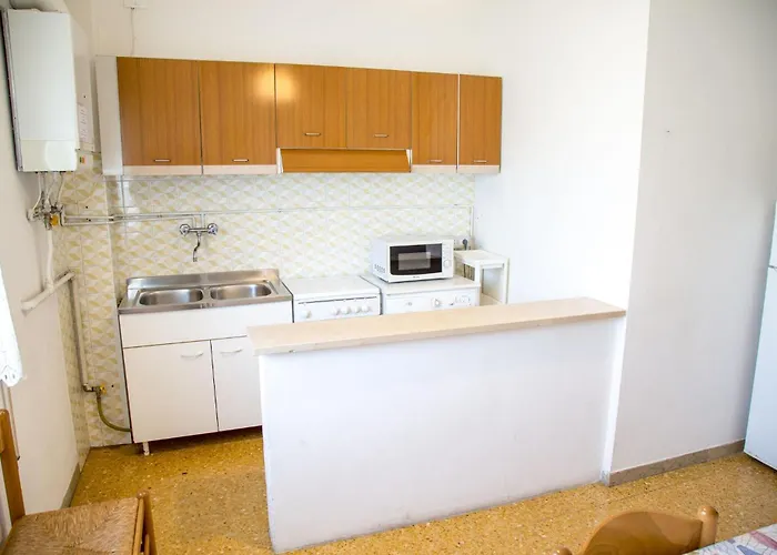 Two Bedroom Flat Close To The In Eraclea Appartement