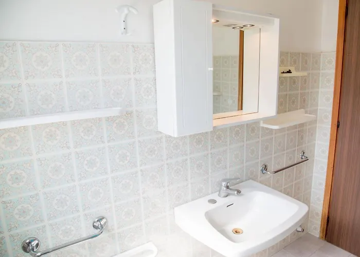 Two Bedroom Flat Close To The In Eraclea